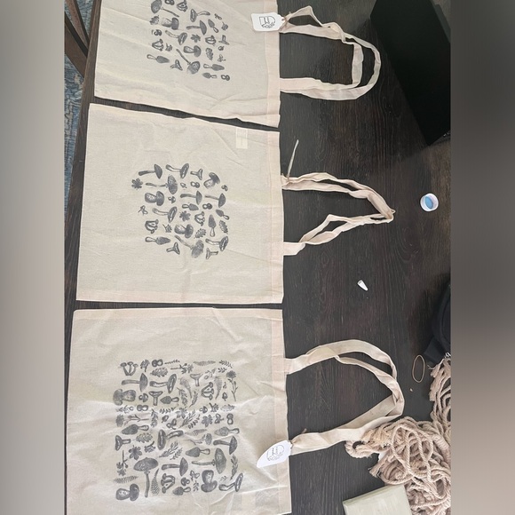 Hand stamped canvas bag - mushroom - Picture 2 of 4